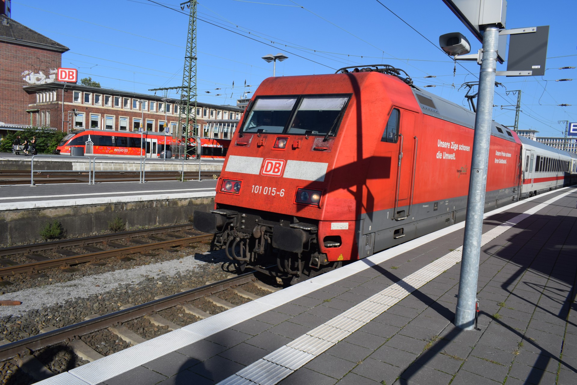 688b323ea6035_1753952830.jpg