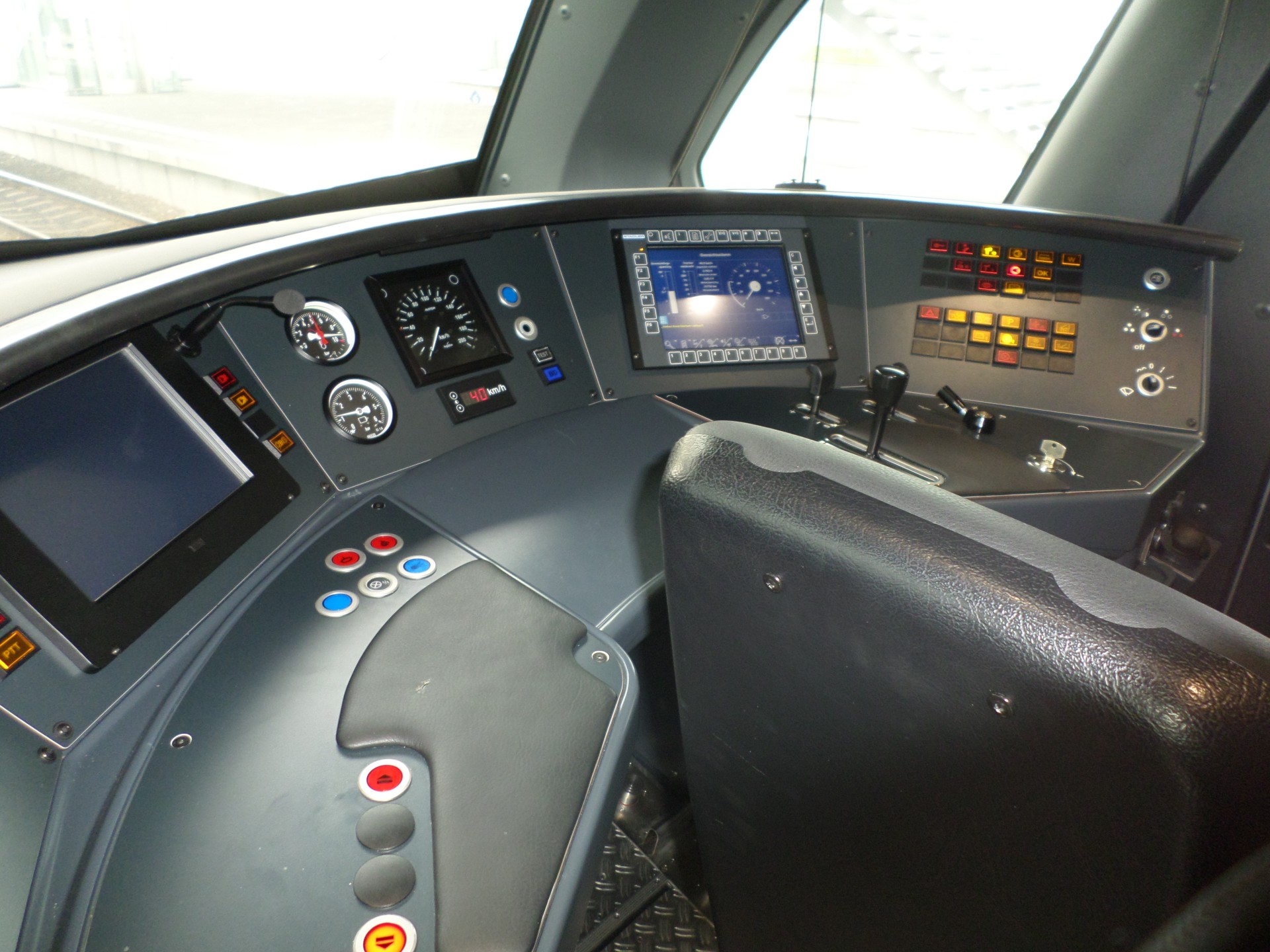 688e0a67a8ac4_1754139239.jpg